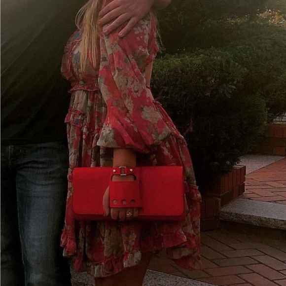 Perrin Le Cabriolet Hand Insert Red Clutch - Picture 11 of 11